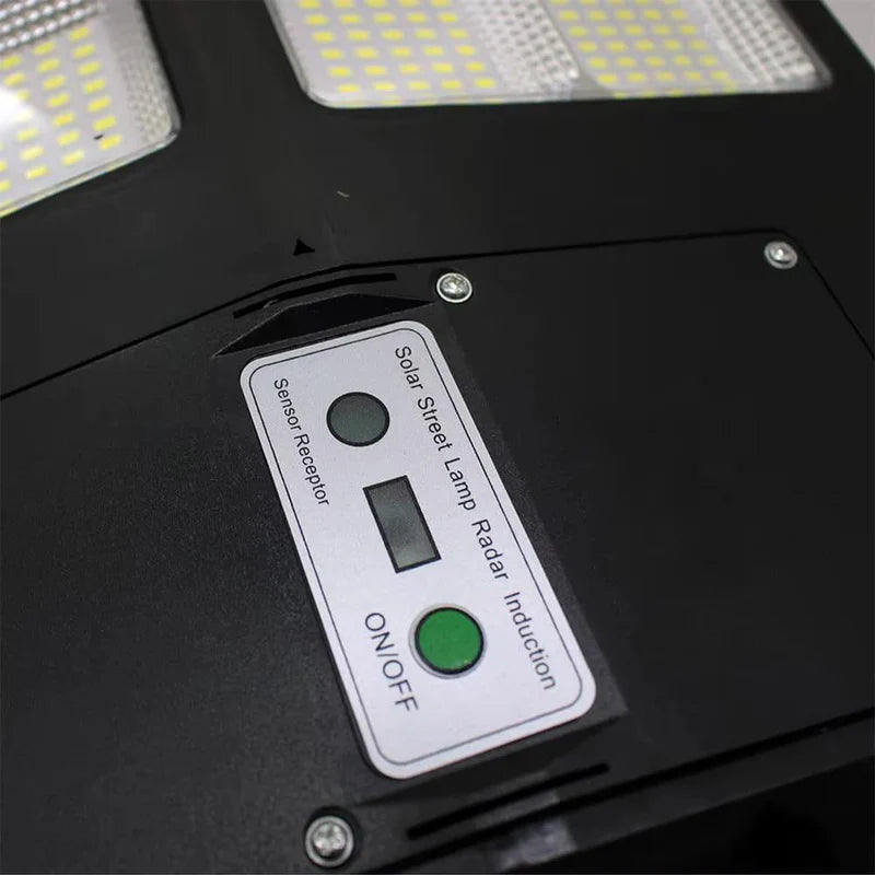 Luminária LED Solar Potência 900W + Sensor de Presença e Controle Remoto - Compre 1 Leve 2